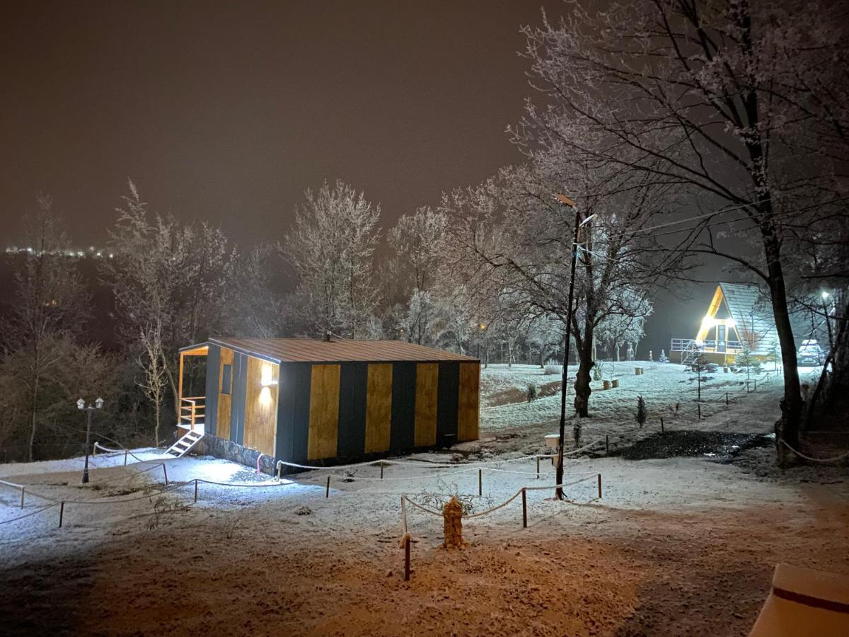 Casutele Din Poienita Villa Comarnic Kültér fotó