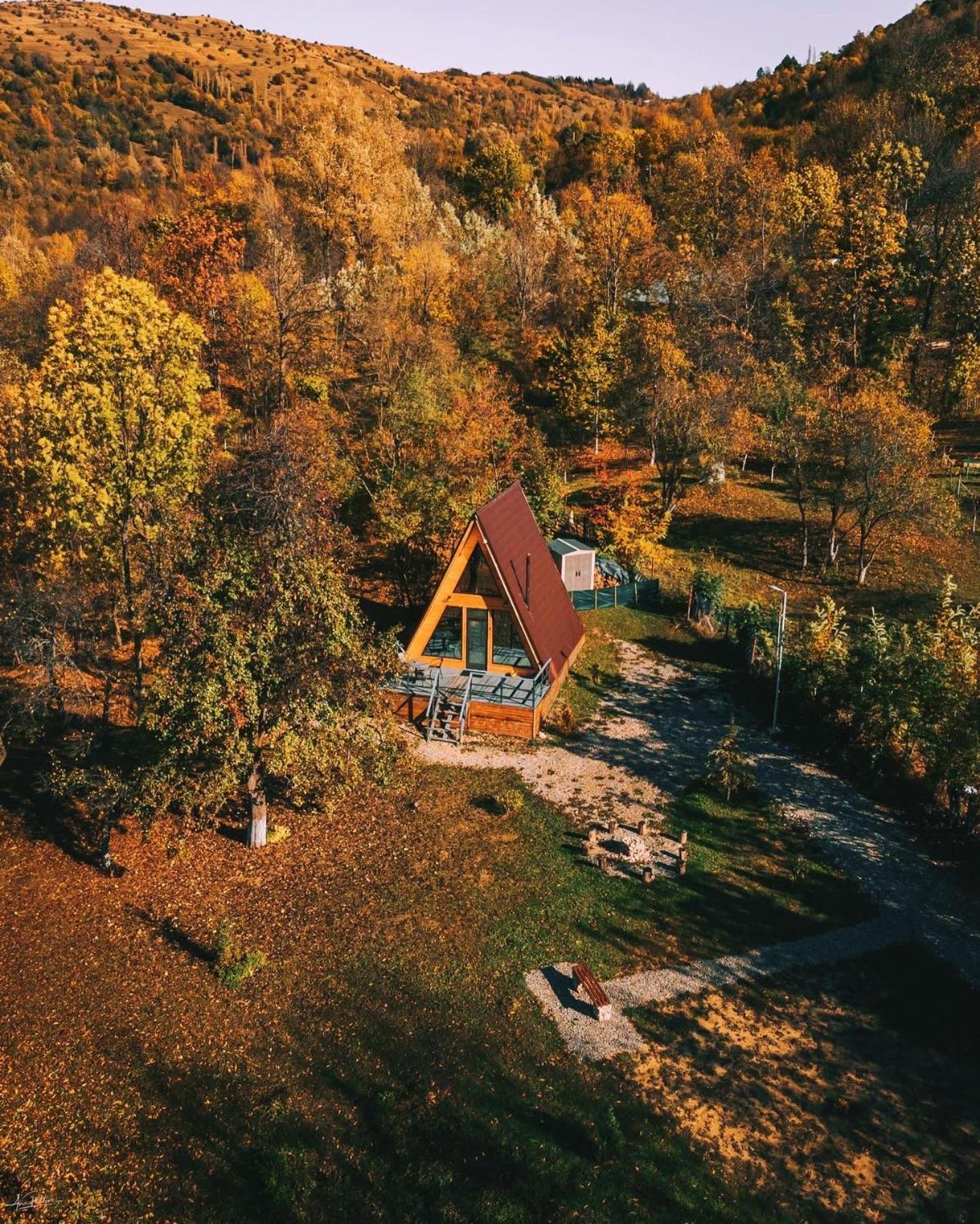 Casutele Din Poienita Villa Comarnic Kültér fotó