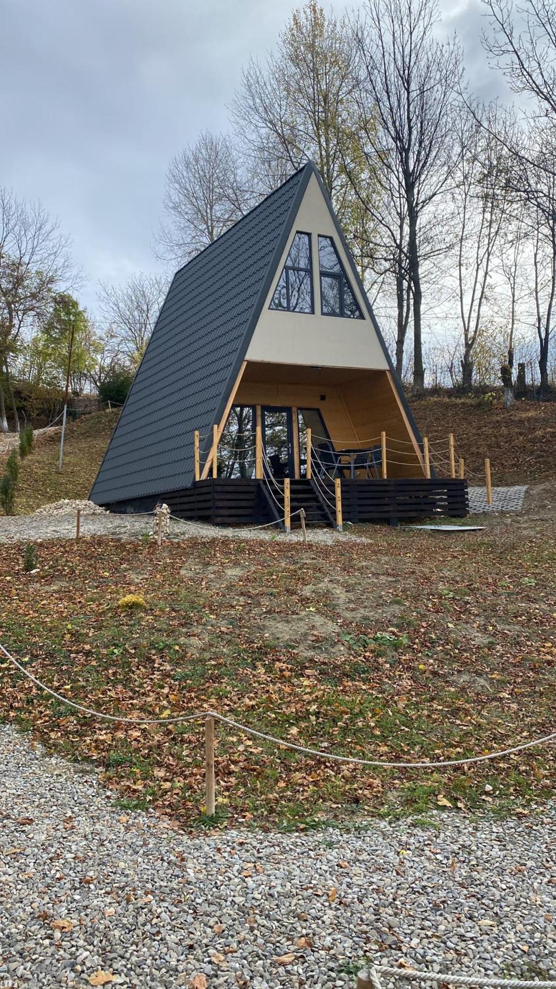 Casutele Din Poienita Villa Comarnic Kültér fotó